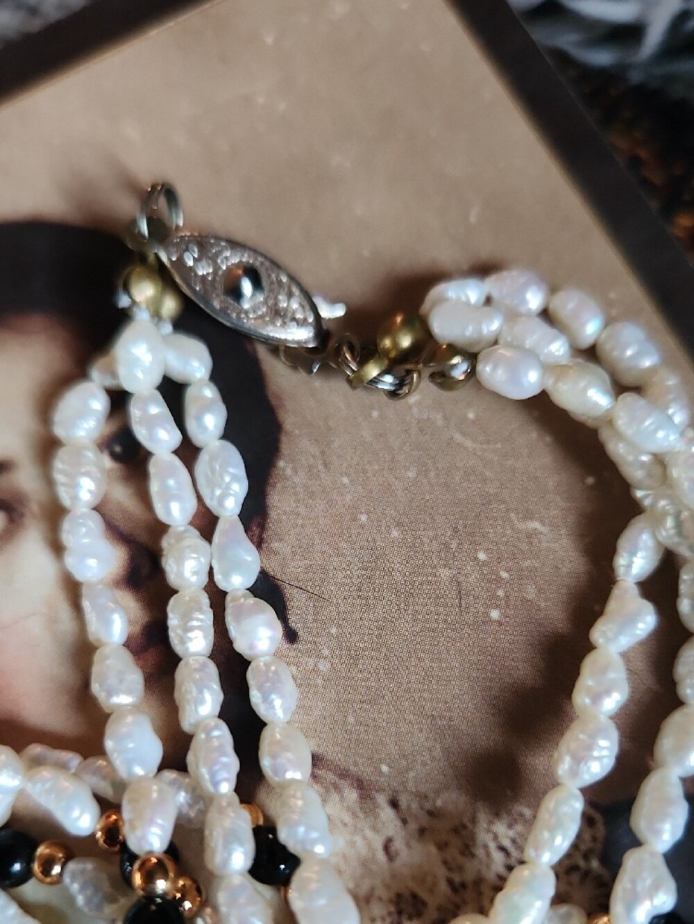 Vintage Freshwater Rice Pearl & Onyx Bead Necklace - Picture 4 of 5
